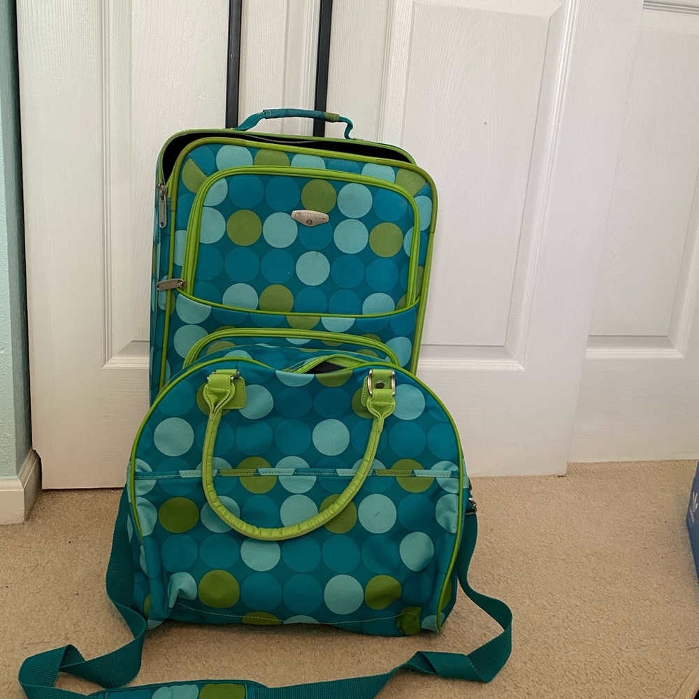 Protocol Luggage Set